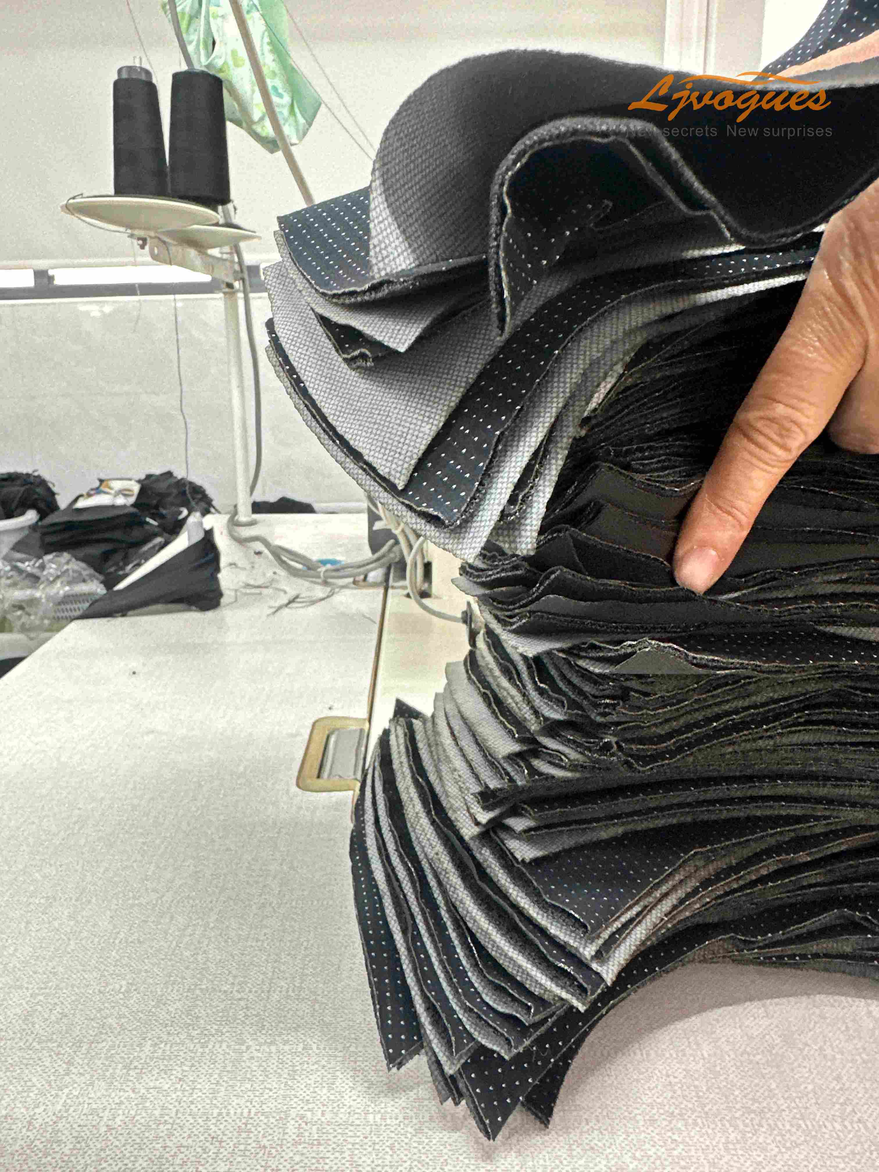 LJVOGUES-period-underwear-fabric-detail-closeup (6).jpg