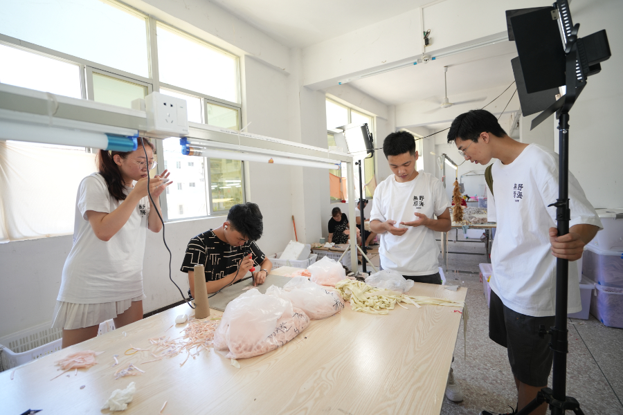 ljvogues-productionline (62).jpg