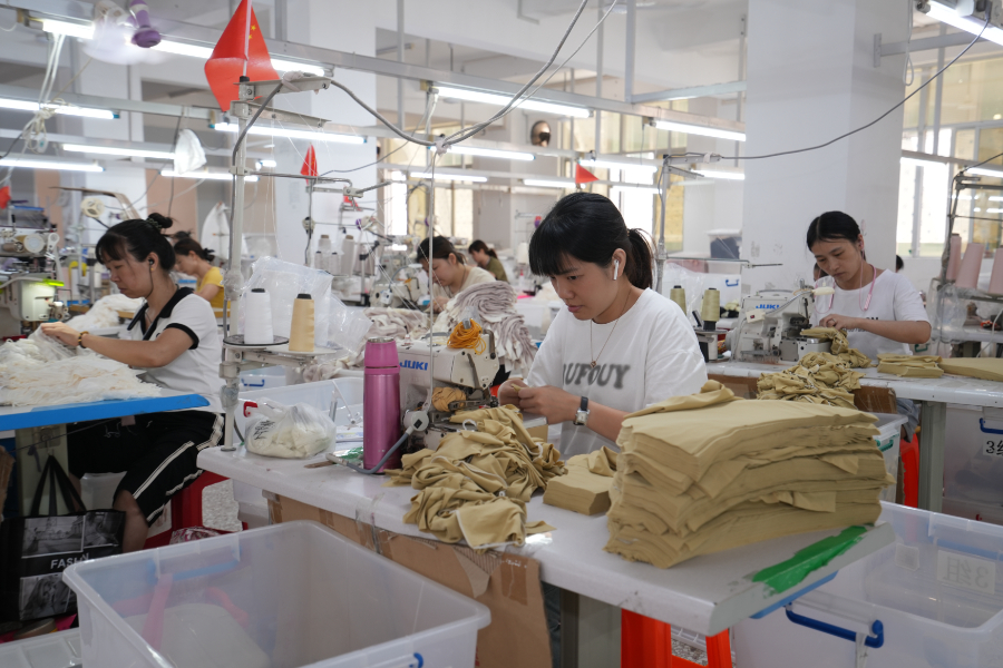 ljvogues-productionline (55).jpg