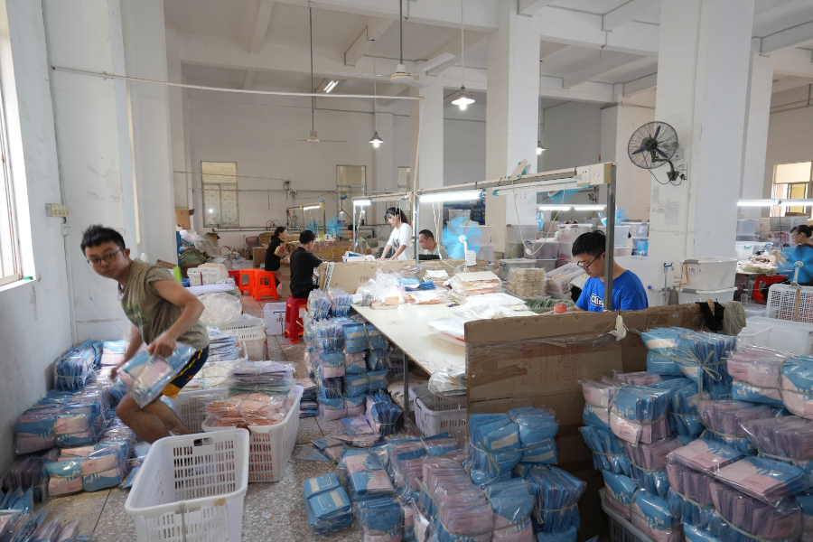 ljvogues-productionline (9).jpg