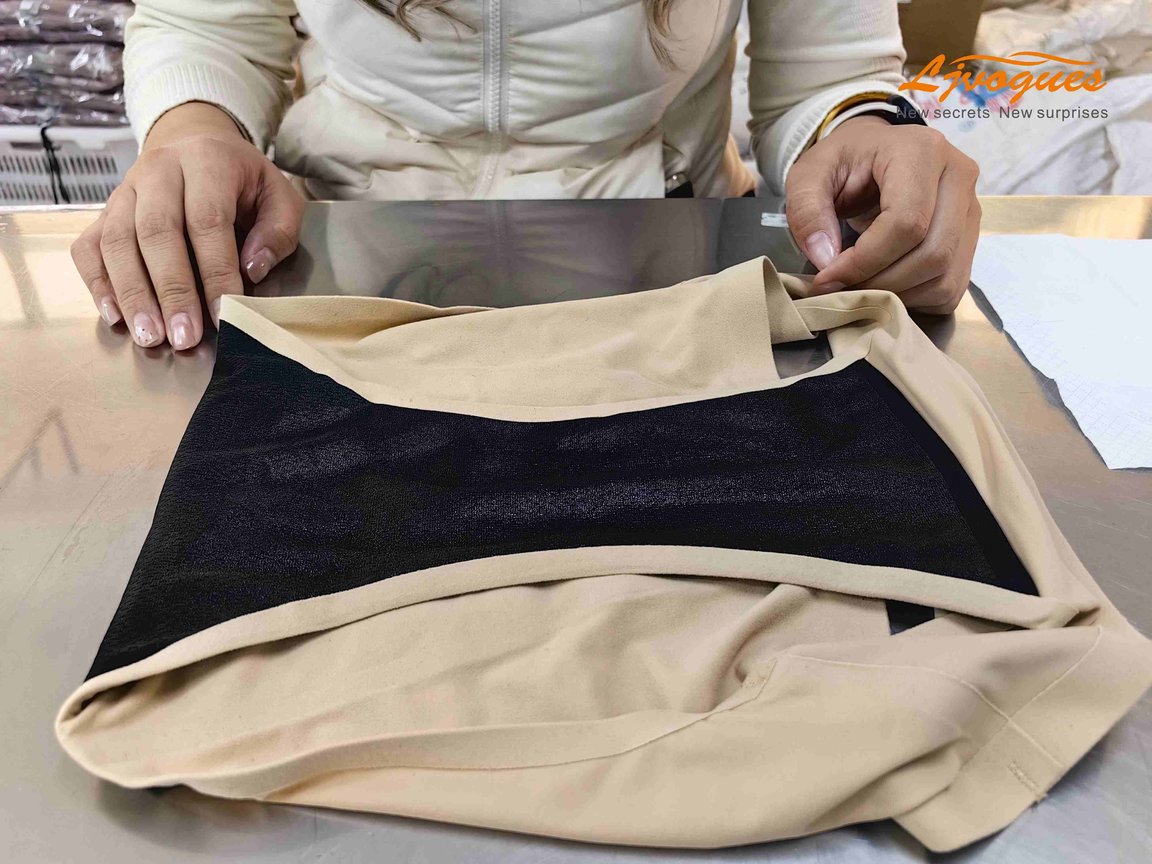 LJVOGUES-period-underwear-absorption-capacity-testing (4).jpg