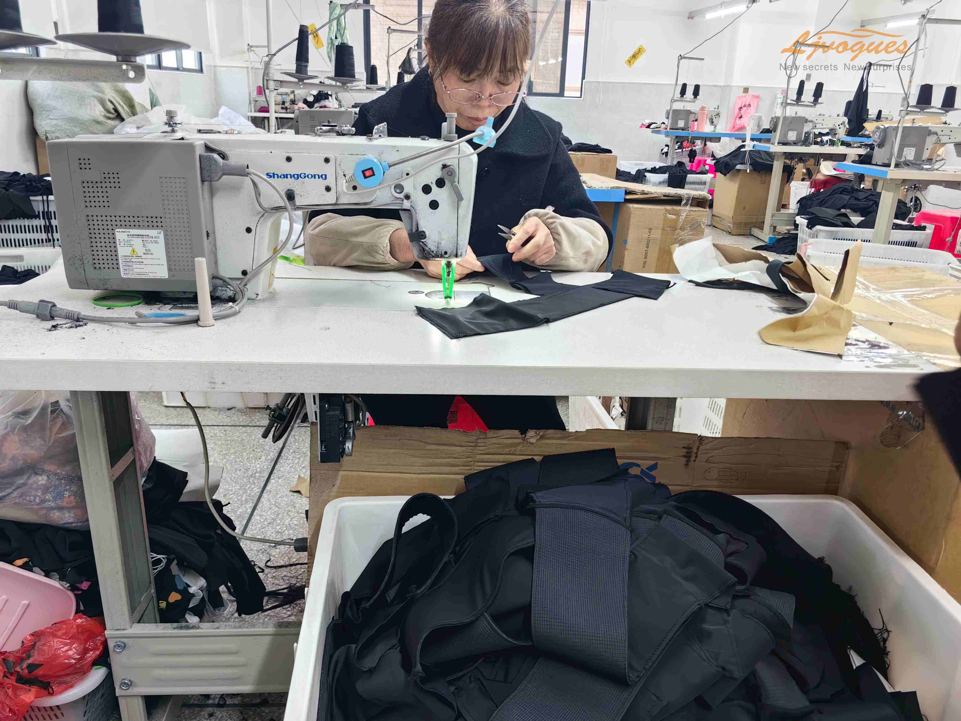 LJVOGUES-period-underwear-sewing (1).jpg