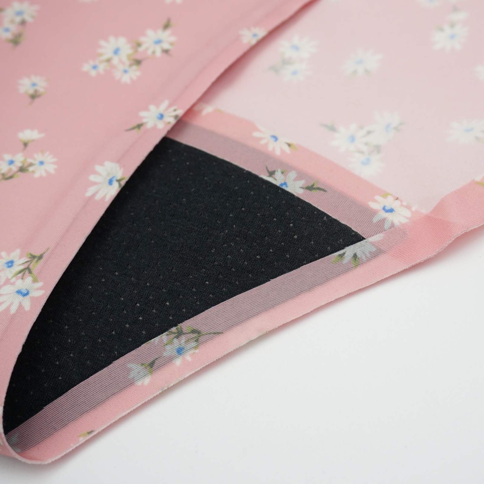 Period swimwear vs tampons: Pros and cons of each option