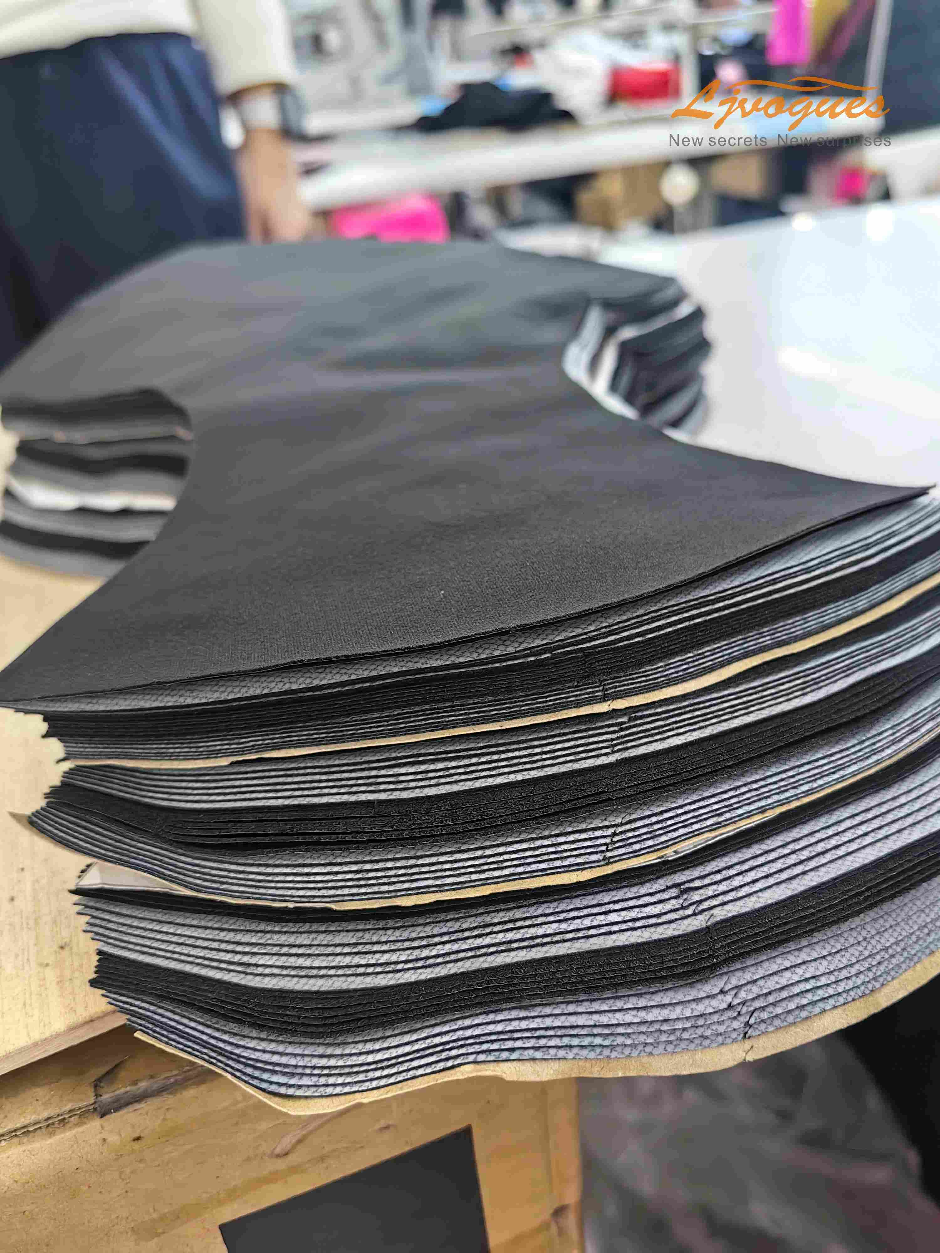 LJVOGUES-period-underwear-fabric-detail-closeup (1).jpg