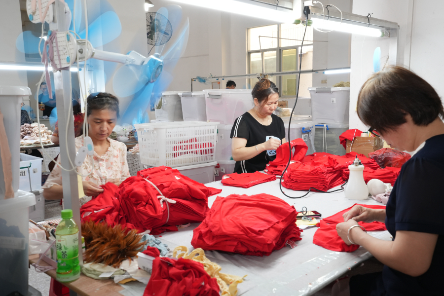 ljvogues-productionline (4).jpg